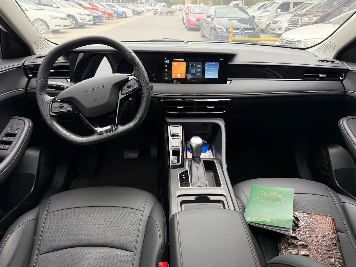 2023 Roewe i5 1.5L 129HP L4 CVT,autocango,china used car exporter,china ev exporter,chinese used car exporter,chinese used ev exporter