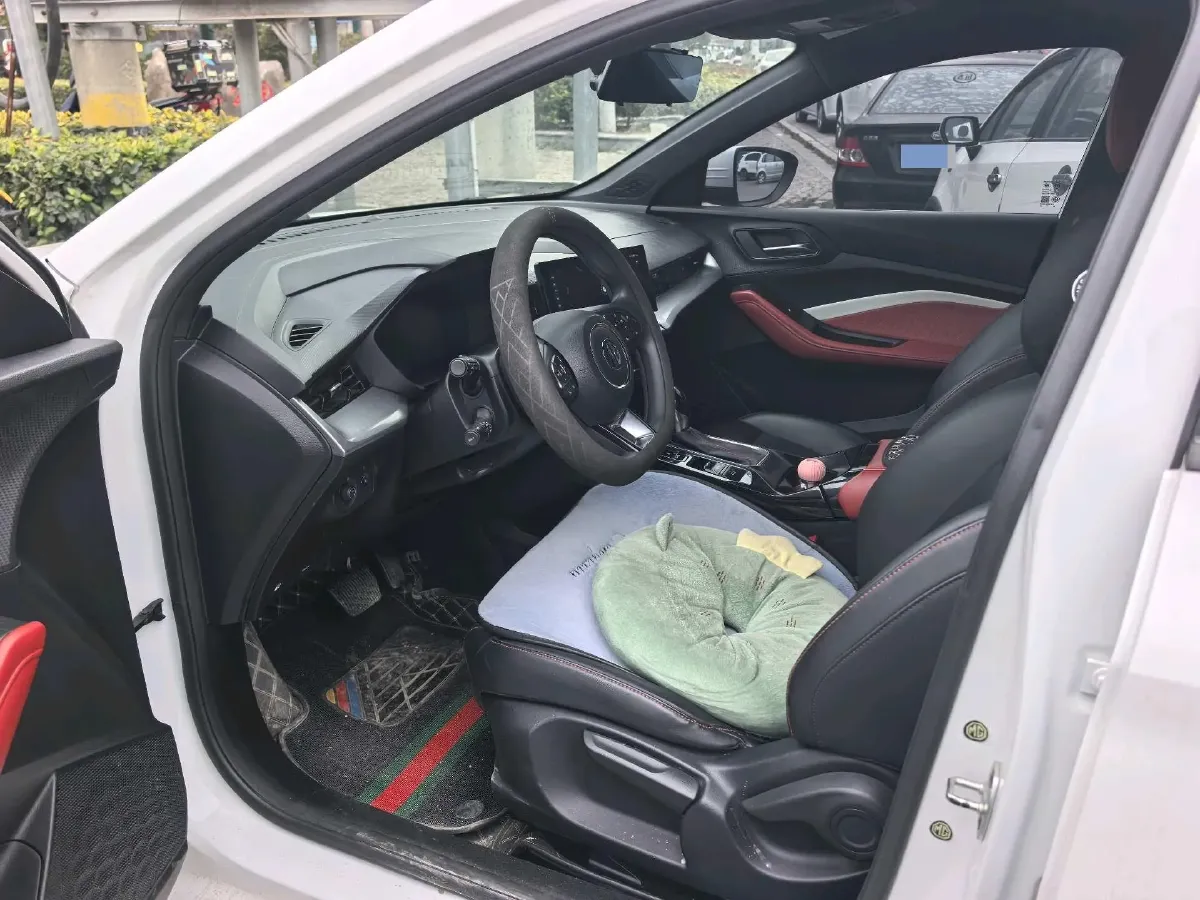 2021 MG 5 1.5L 120HP L4 CVT,autocango,china used car exporter,china ev exporter,chinese used car exporter,chinese used ev exporter