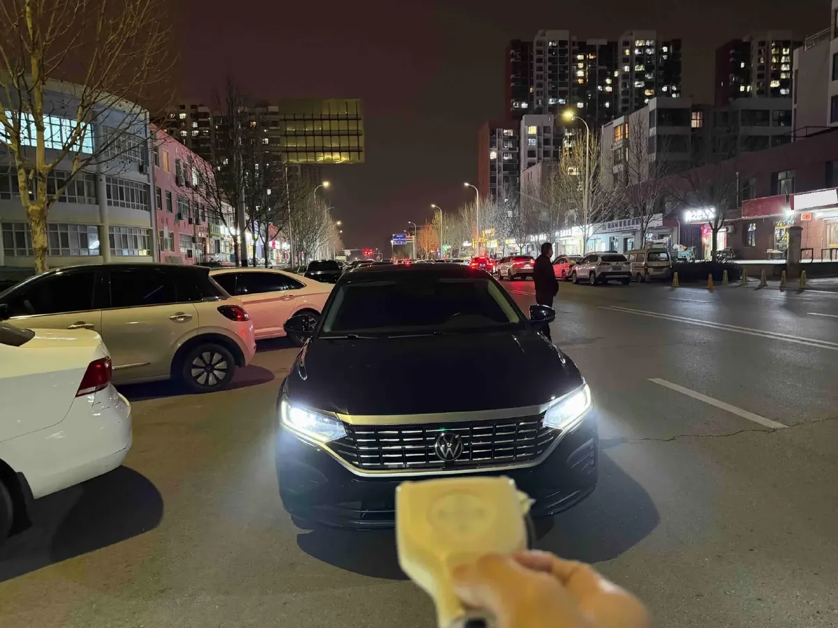 2023 Volkswagen Passat 1.4T 150HP L4 7DCT,autocango,china used car exporter,china ev exporter,chinese used car exporter,chinese used ev exporter