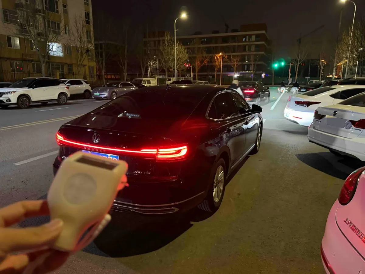 2023 Volkswagen Passat 1.4T 150HP L4 7DCT,autocango,china used car exporter,china ev exporter,chinese used car exporter,chinese used ev exporter