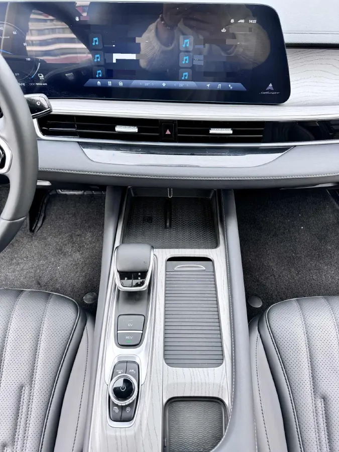 2024 Fulwin FulwinA8 1.5T 156HP L4 1DHT PHEV 18.3KWH,autocango,china used car exporter,china ev exporter,chinese used car exporter,chinese used ev exporter