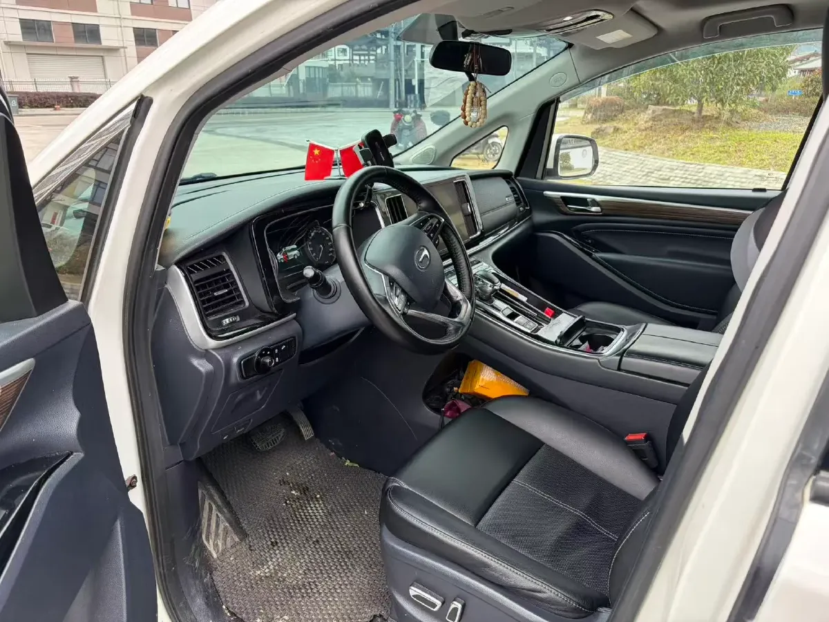 2021 GAC Trumpchi M8 2.0T 252HP L4 8AT,autocango,china used car exporter,china ev exporter,chinese used car exporter,chinese used ev exporter