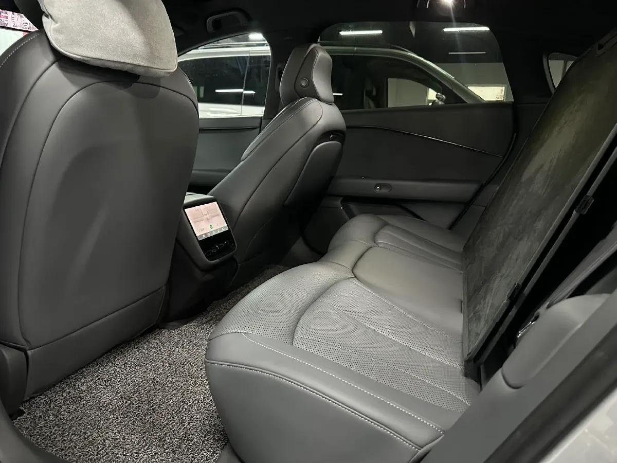 2024 Xpeng P7+ BEV 60.7KWH,autocango,china used car exporter,china ev exporter,chinese used car exporter,chinese used ev exporter