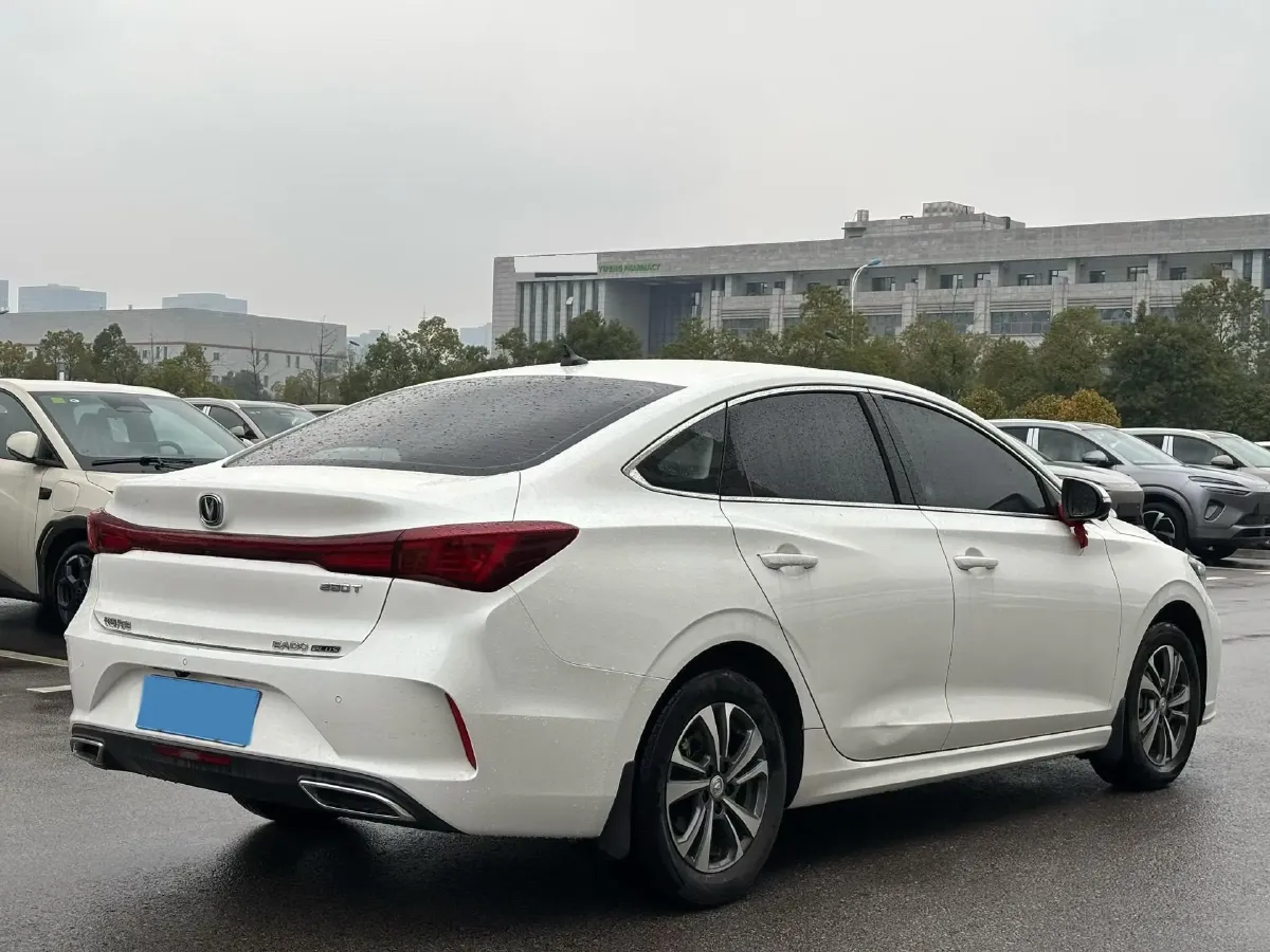 2024 ChangAn Eado 1.4T 160HP L4 7DCT,autocango,china used car exporter,china ev exporter,chinese used car exporter,chinese used ev exporter