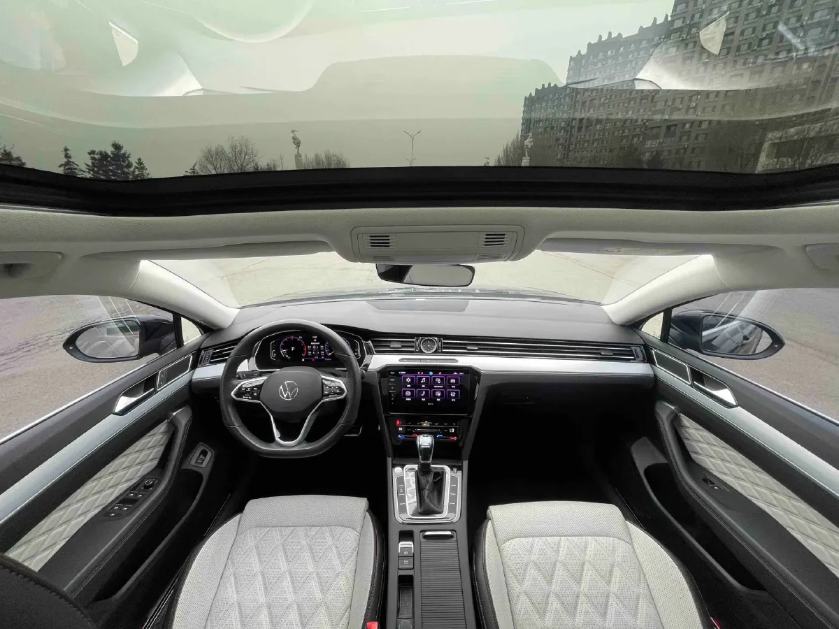 2023 Volkswagen Magotan 2.0T 186HP L4 7DCT,autocango,china used car exporter,china ev exporter,chinese used car exporter,chinese used ev exporter