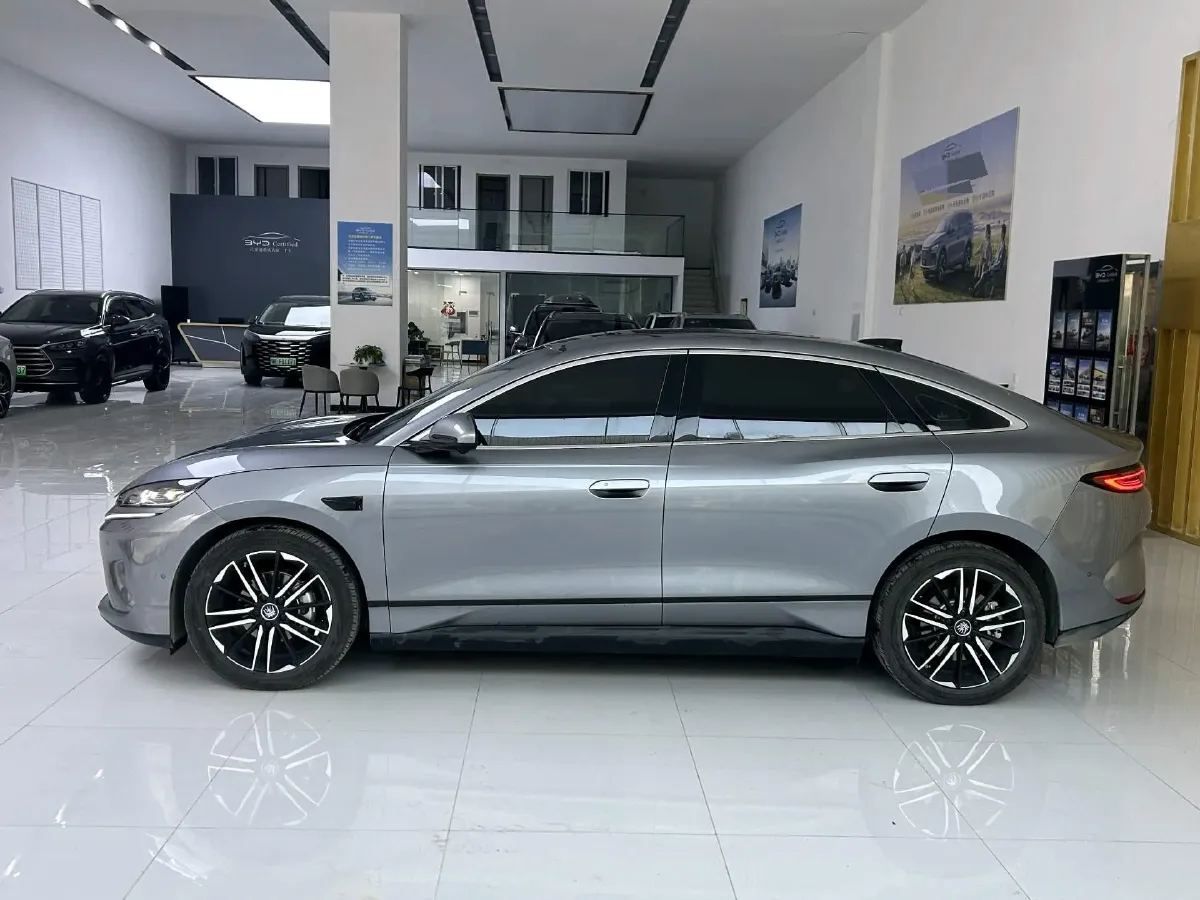 2025 BYD QinL BEV,autocango,china used car exporter,china ev exporter,chinese used car exporter,chinese used ev exporter