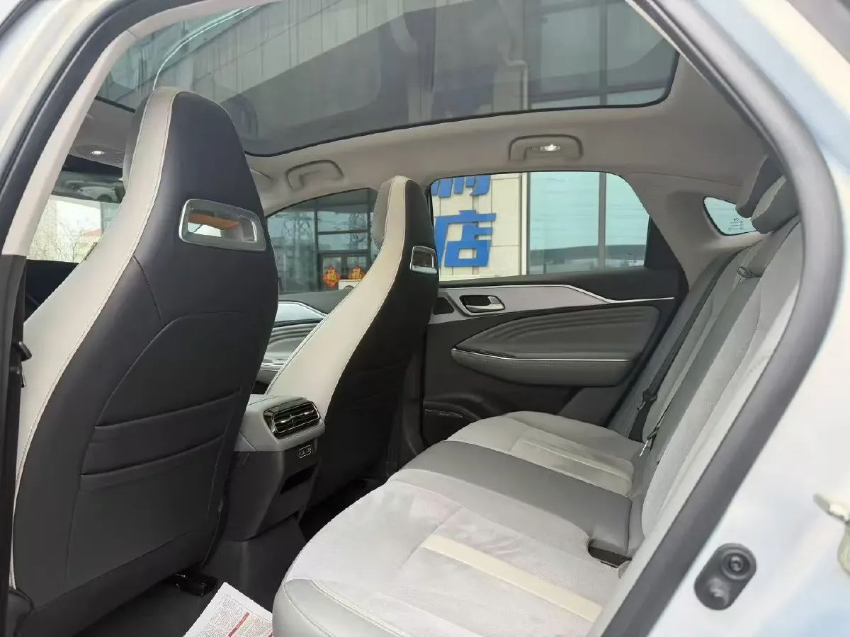 2022 ChangAn Oshan Z6 1.5T 170HP L4 6TCT PHEV 28.4KWH,autocango,china used car exporter,china ev exporter,chinese used car exporter,chinese used ev exporter