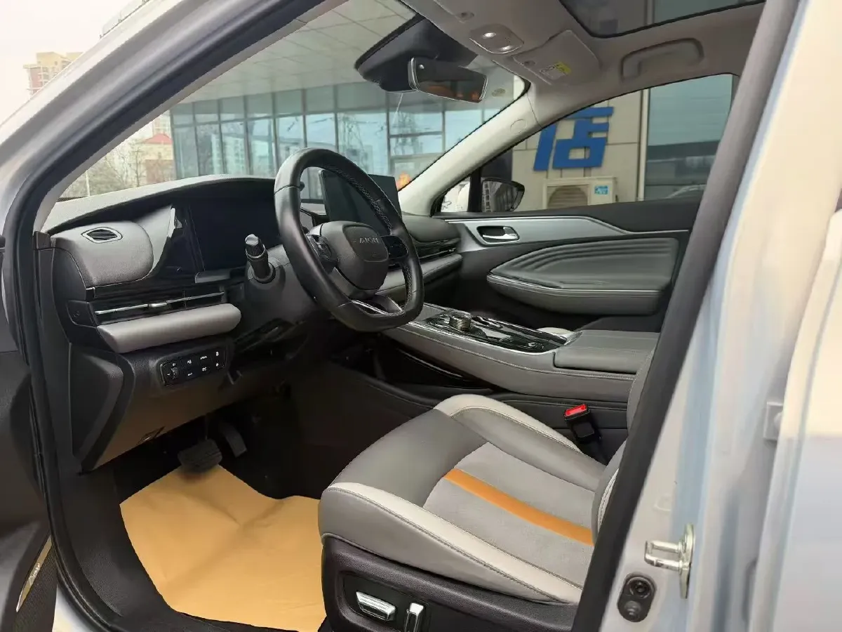 2022 ChangAn Oshan Z6 1.5T 170HP L4 6TCT PHEV 28.4KWH,autocango,china used car exporter,china ev exporter,chinese used car exporter,chinese used ev exporter