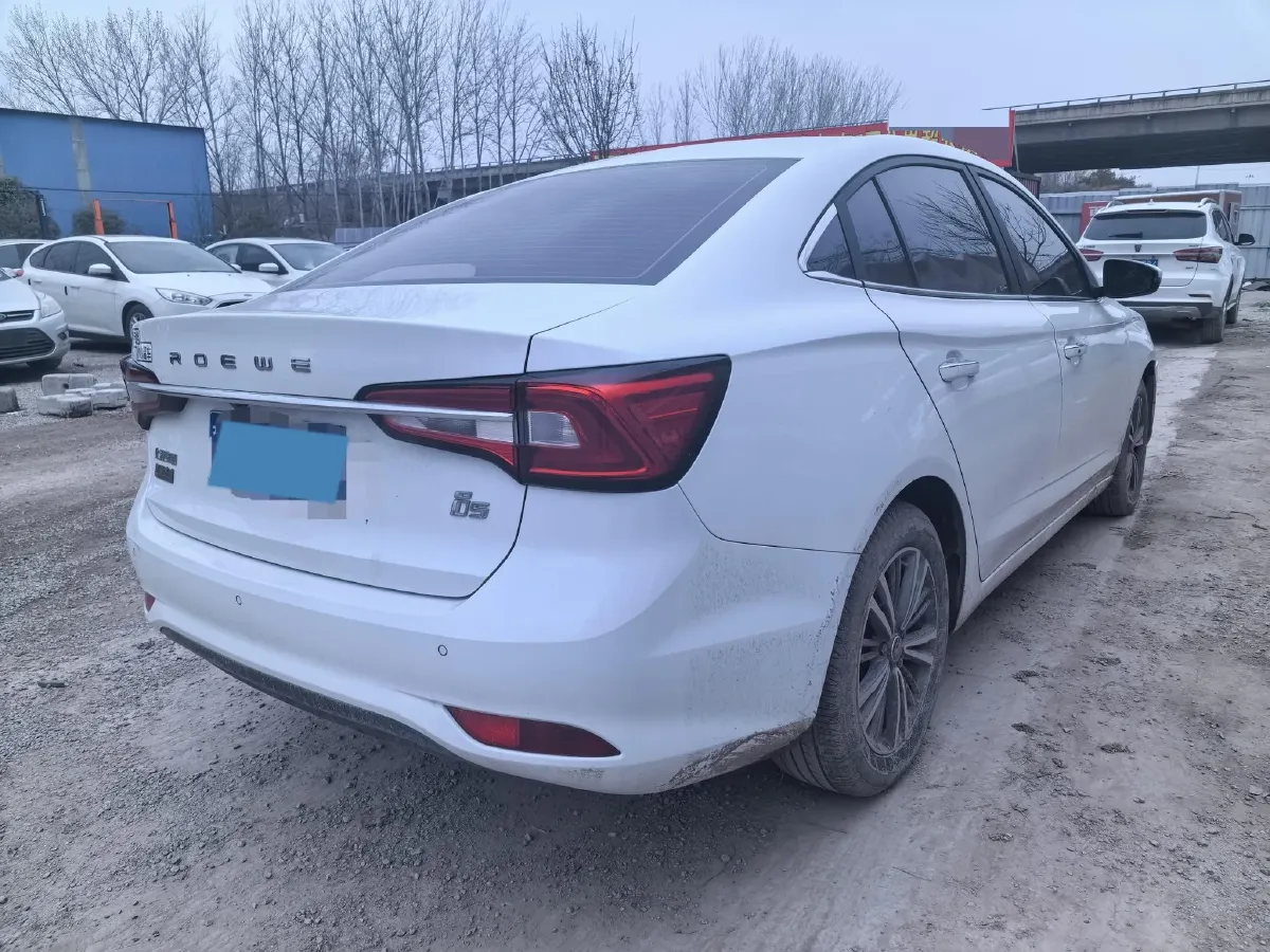 2019 Roewe i5 1.5L 120HP L4 5MT,autocango,china used car exporter,china ev exporter,chinese used car exporter,chinese used ev exporter