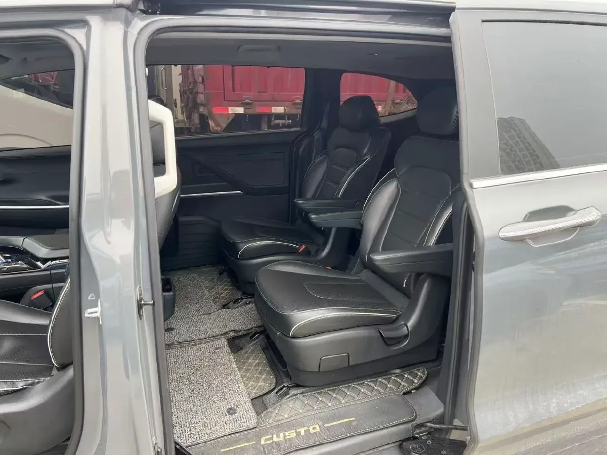 2022 Hyundai Custo 1.5T 170HP L4 8AT,autocango,china used car exporter,china ev exporter,chinese used car exporter,chinese used ev exporter