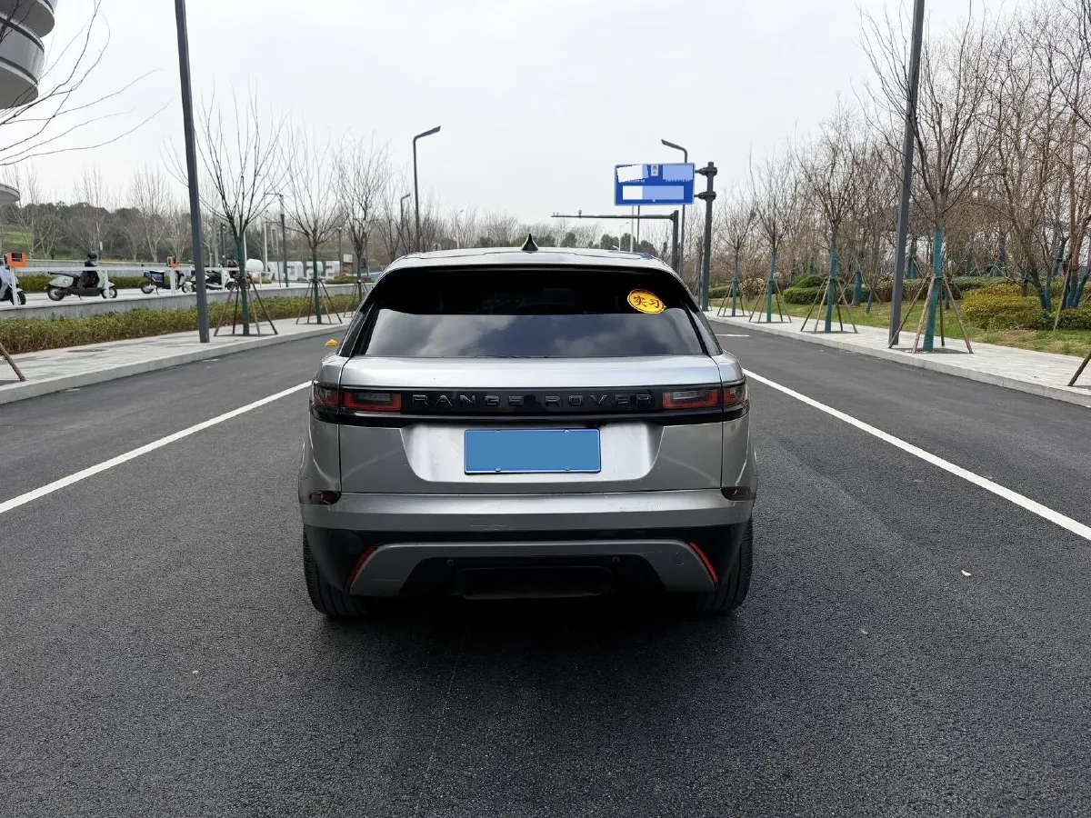 2018 Land Rover Discovery 2.0T 300HP L4 8AT,autocango,china used car exporter,china ev exporter,chinese used car exporter,chinese used ev exporter