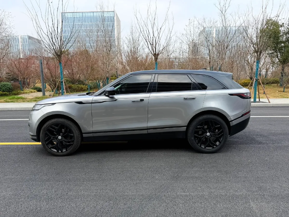 2018 Land Rover Discovery 2.0T 300HP L4 8AT,autocango,china used car exporter,china ev exporter,chinese used car exporter,chinese used ev exporter