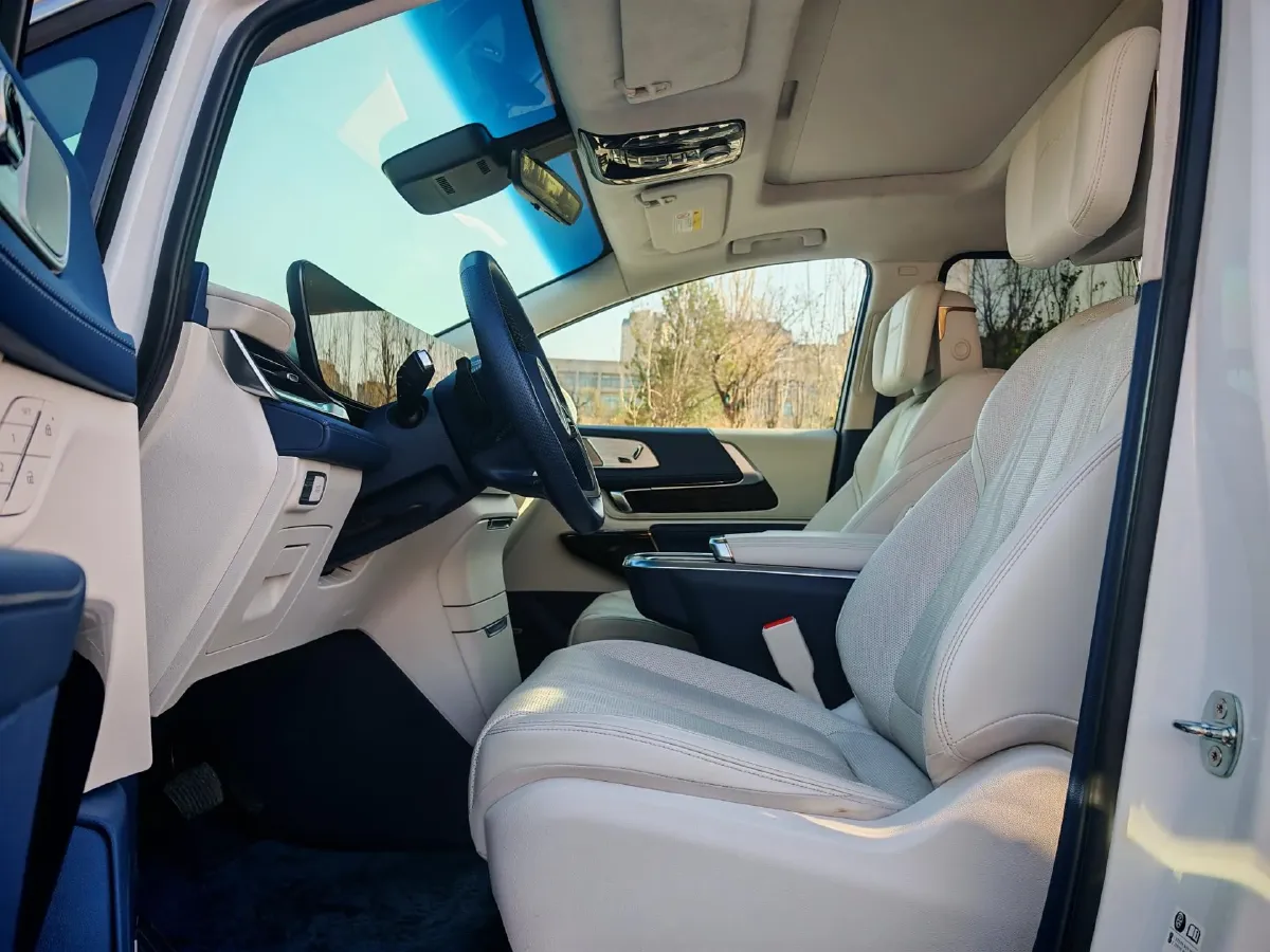 2023 Buick Century 2.0T 237HP L4 9AT,autocango,china used car exporter,china ev exporter,chinese used car exporter,chinese used ev exporter