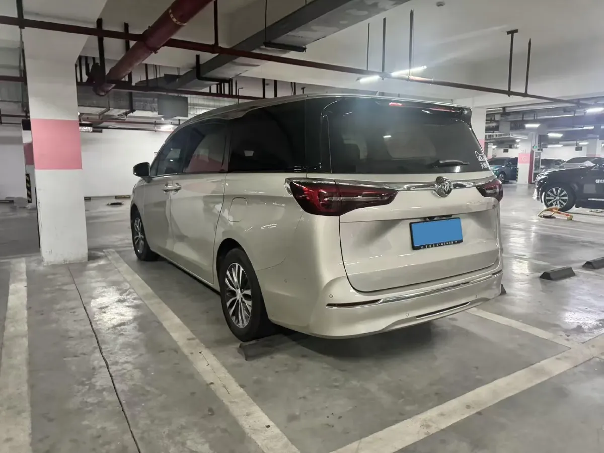 2021 Buick GL8 2.0T 237HP L4 9AT,autocango,china used car exporter,china ev exporter,chinese used car exporter,chinese used ev exporter