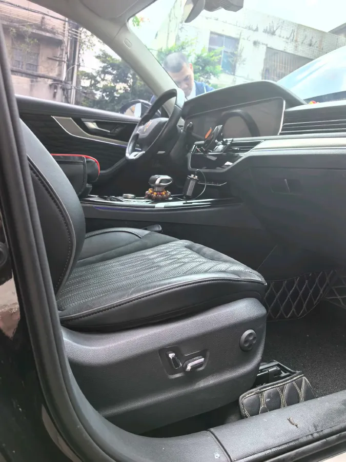 2022 HongQi HS5 2.0T 224HP L4 6AT,autocango,china used car exporter,china ev exporter,chinese used car exporter,chinese used ev exporter