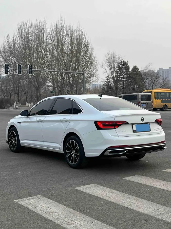 2024 Volkswagen Sagitar 1.5T 160HP L4 7DCT,autocango,china used car exporter,china ev exporter,chinese used car exporter,chinese used ev exporter