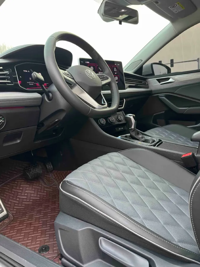 2024 Volkswagen Sagitar 1.5T 160HP L4 7DCT,autocango,china used car exporter,china ev exporter,chinese used car exporter,chinese used ev exporter