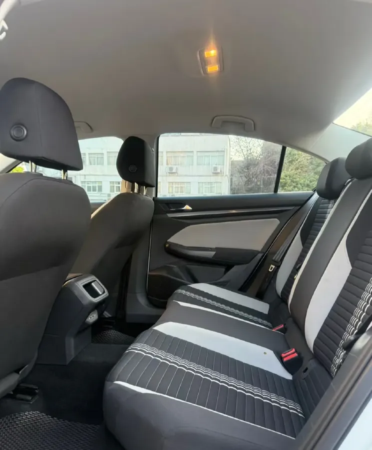 2024 Volkswagen Bora 1.2T 116HP L4 7DCT,autocango,china used car exporter,china ev exporter,chinese used car exporter,chinese used ev exporter