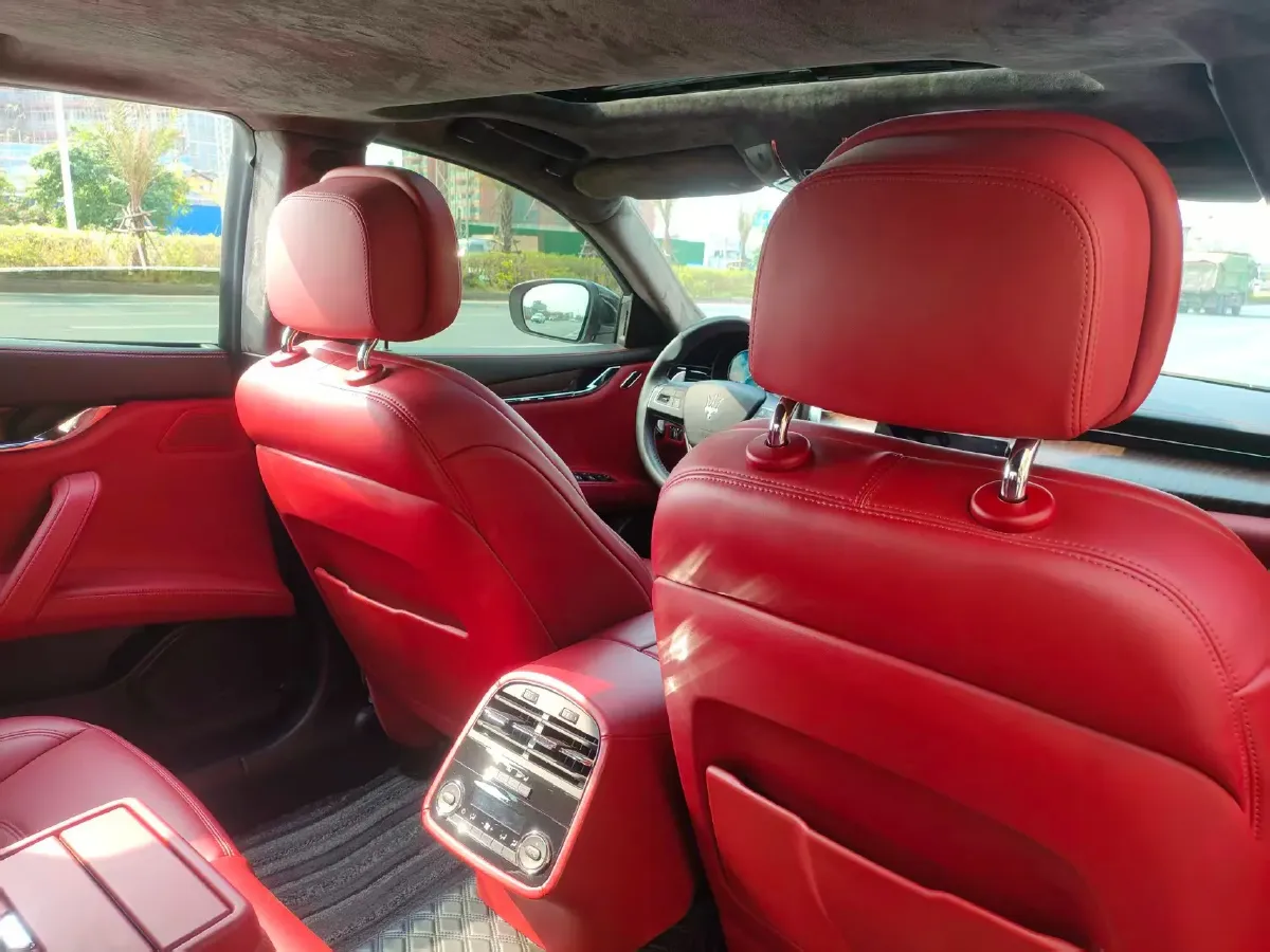 2021 Maserati Quattroporte 3.0T 350HP V6 8AT,autocango,china used car exporter,china ev exporter,chinese used car exporter,chinese used ev exporter