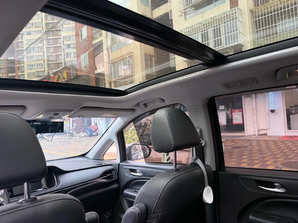 2021 GAC Trumpchi M6 1.5T 169HP L4 7DCT,autocango,china used car exporter,china ev exporter,chinese used car exporter,chinese used ev exporter