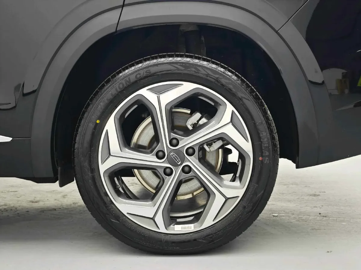 2024 Geely Monjaro 2.0T 218HP L4 7DCT,autocango,china used car exporter,china ev exporter,chinese used car exporter,chinese used ev exporter