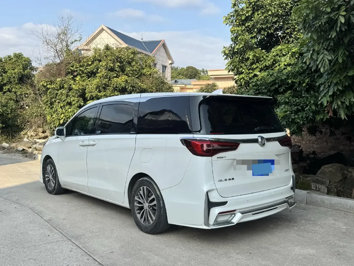 2021 Buick GL8 2.0T 237HP L4 9AT,autocango,china used car exporter,china ev exporter,chinese used car exporter,chinese used ev exporter