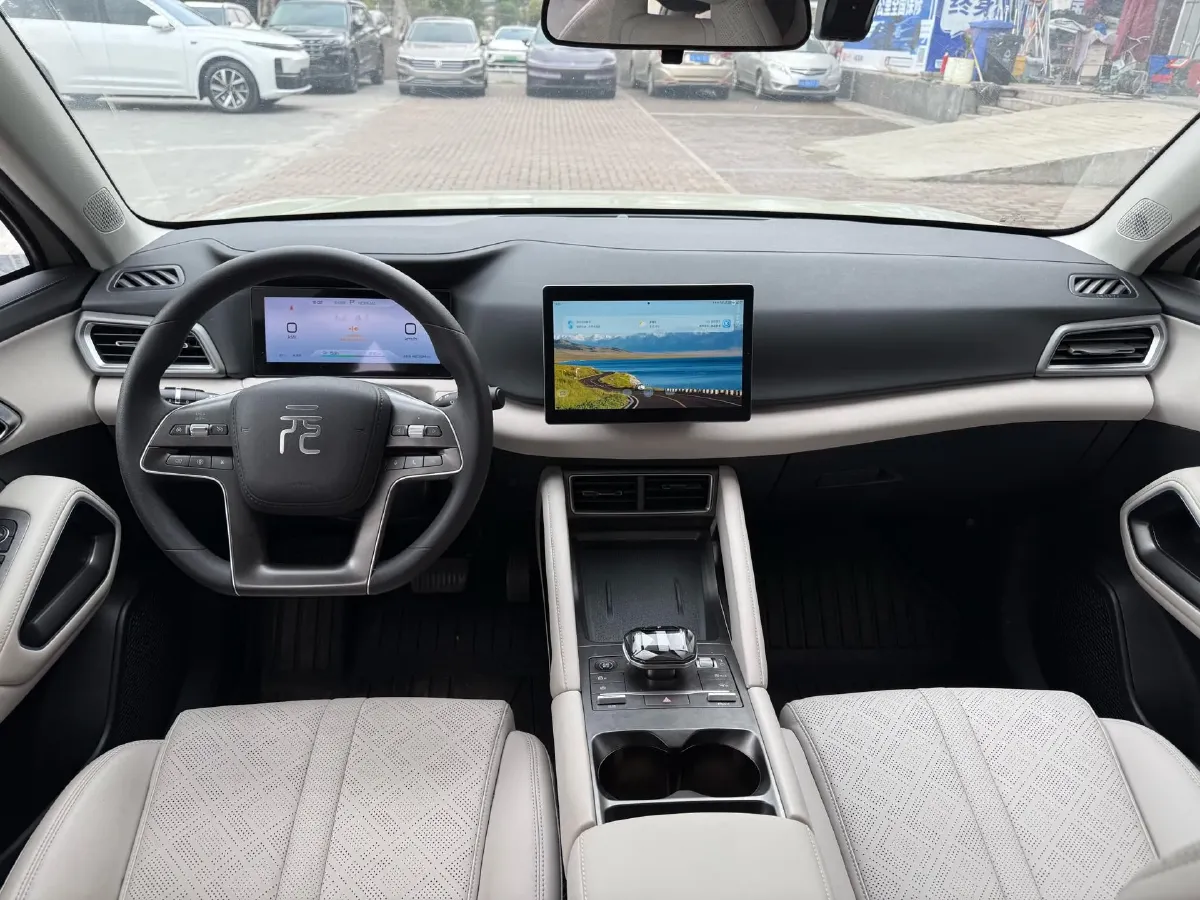 2024 BYD YuanUP BEV 45.12KWH,autocango,china used car exporter,china ev exporter,chinese used car exporter,chinese used ev exporter