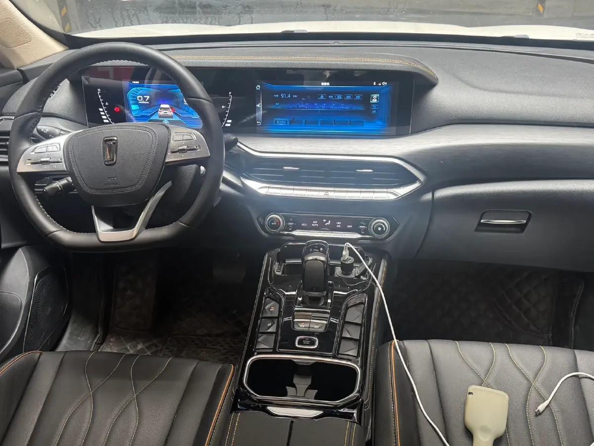 2021 Bestune T77 1.5T 169HP L4 7DCT,autocango,china used car exporter,china ev exporter,chinese used car exporter,chinese used ev exporter