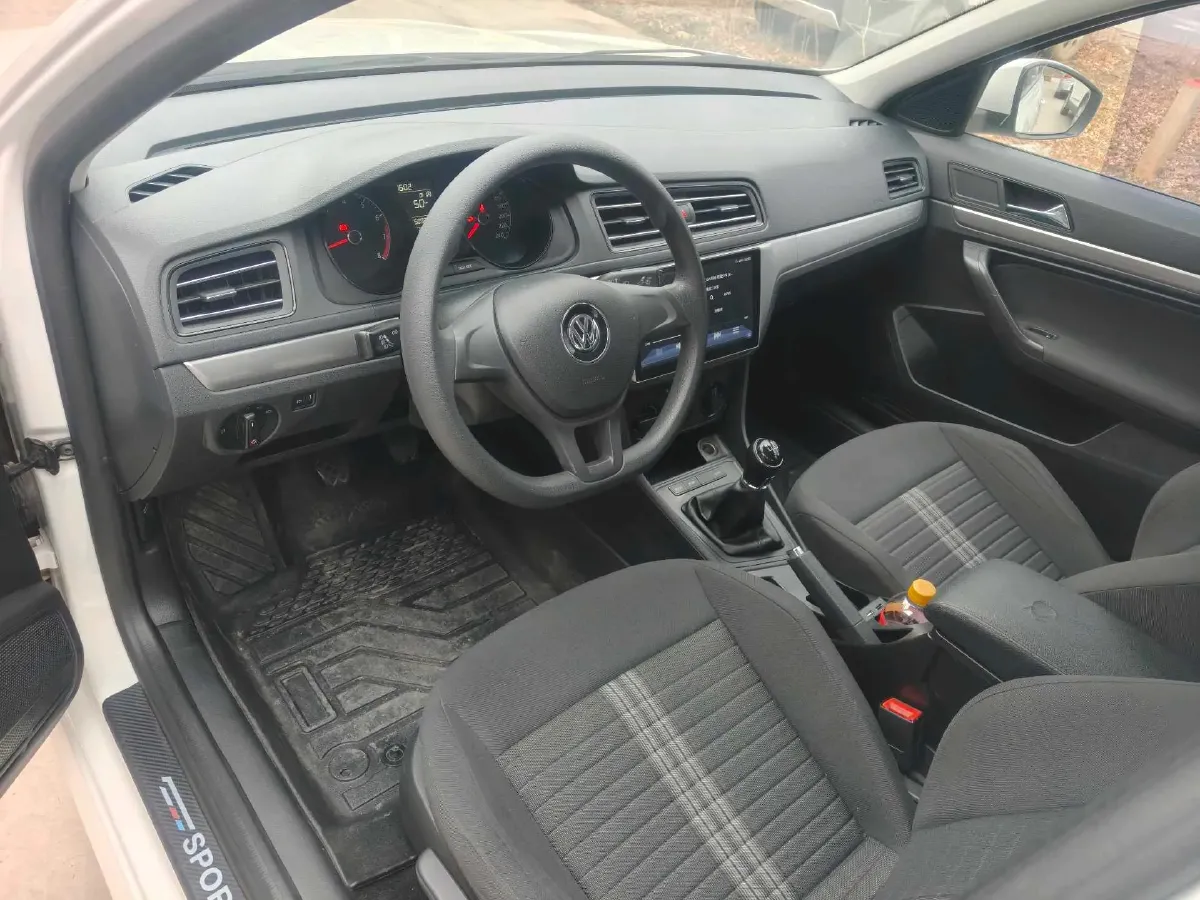 2019 Volkswagen Polo 1.5L 113HP L4 5MT,autocango,china used car exporter,china ev exporter,chinese used car exporter,chinese used ev exporter