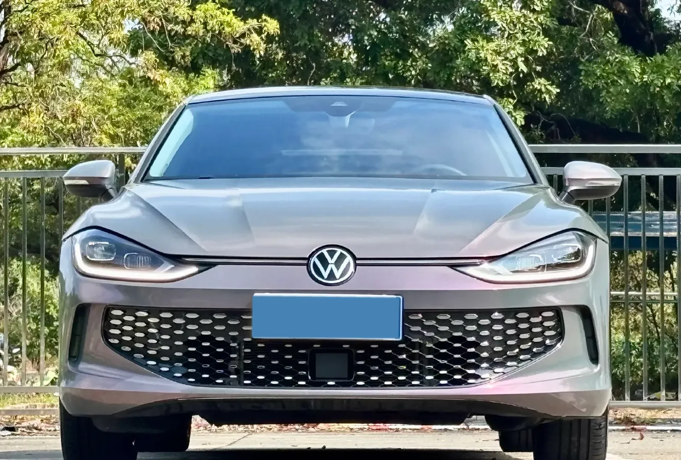 2024 Volkswagen Lamando 1.4T 150HP L4 7DCT,autocango,china used car exporter,china ev exporter,chinese used car exporter,chinese used ev exporter