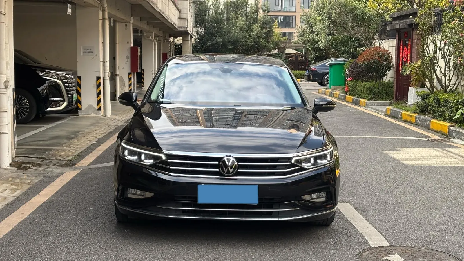 2020 Volkswagen Magotan 2.0T 220HP L4 7DCT,autocango,china used car exporter,china ev exporter,chinese used car exporter,chinese used ev exporter