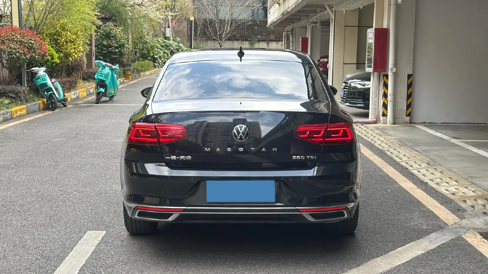 2020 Volkswagen Magotan 2.0T 220HP L4 7DCT,autocango,china used car exporter,china ev exporter,chinese used car exporter,chinese used ev exporter