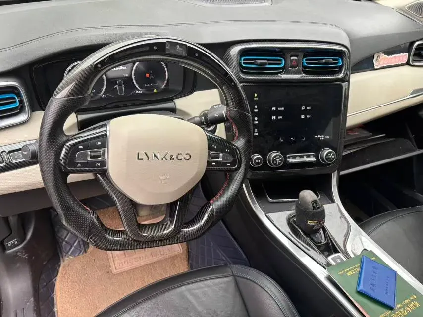 2017 Foton Sauvana 2.0T 218HP L4 6AT,autocango,china used car exporter,china ev exporter,chinese used car exporter,chinese used ev exporter