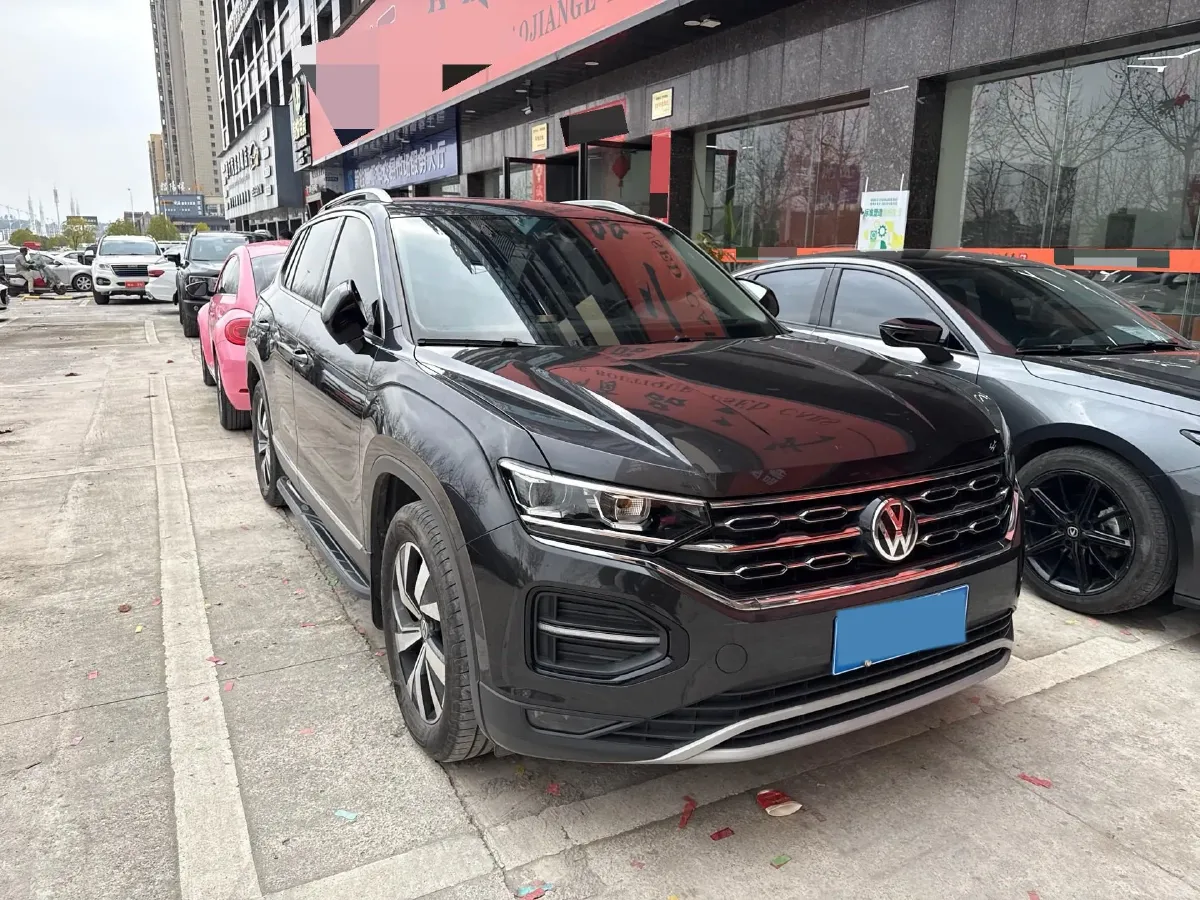 2019 Jeep Cherokee 2.0T 234HP L4 9AT,autocango,china used car exporter,china ev exporter,chinese used car exporter,chinese used ev exporter