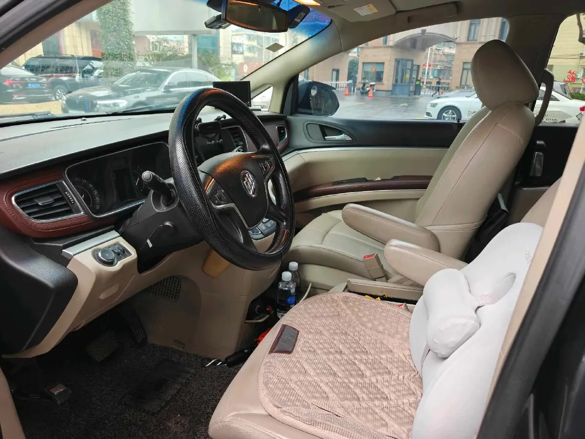 2018 Buick GL8 2.0T 260HP L4 6AT,autocango,china used car exporter,china ev exporter,chinese used car exporter,chinese used ev exporter