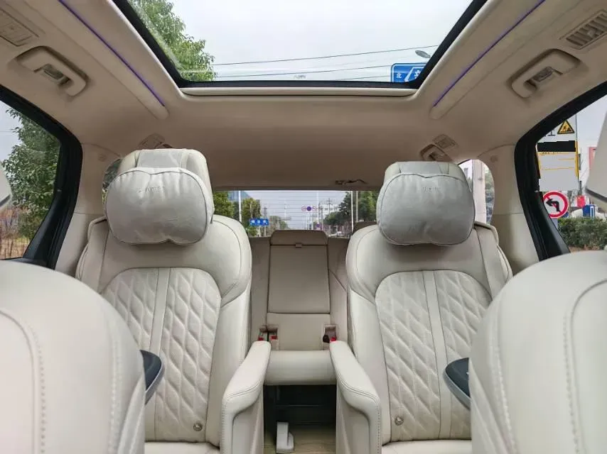 2022 Buick GL8 2.0T 237HP L4 9AT,autocango,china used car exporter,china ev exporter,chinese used car exporter,chinese used ev exporter