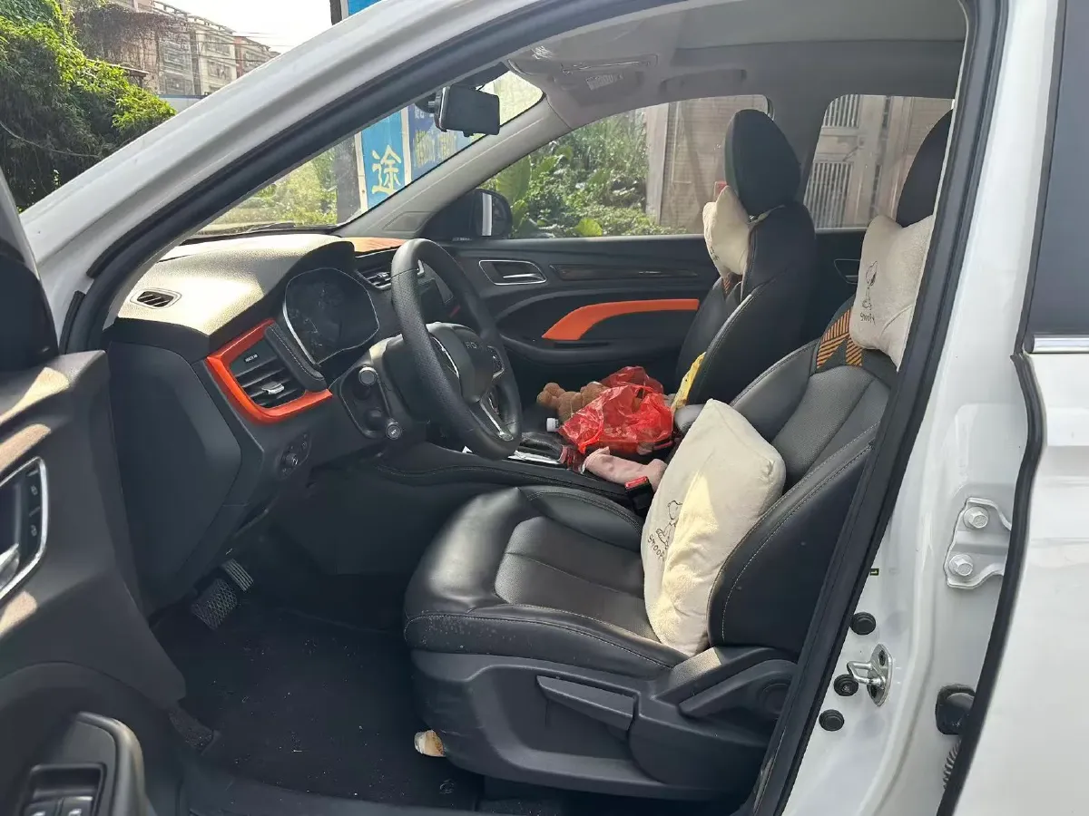 2021 Roewe RX3 1.6L 125HP L4 CVT,autocango,china used car exporter,china ev exporter,chinese used car exporter,chinese used ev exporter