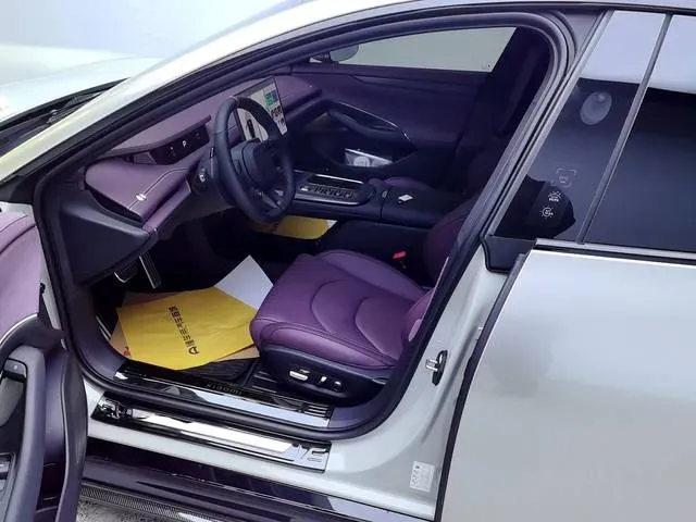 2024 MI SU7 BEV 101KWH,autocango,china used car exporter,china ev exporter,chinese used car exporter,chinese used ev exporter