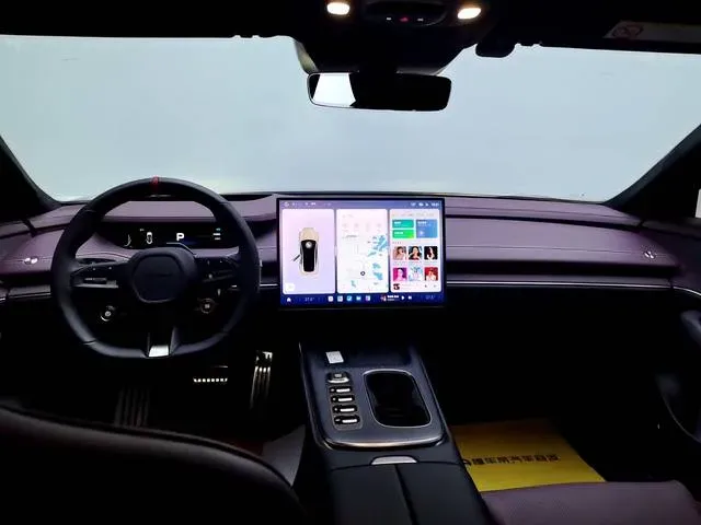 2024 MI SU7 BEV 101KWH,autocango,china used car exporter,china ev exporter,chinese used car exporter,chinese used ev exporter