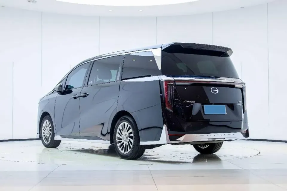 2025 GAC Trumpchi M8 2.0T 190HP L4 2DHT Hybrid,autocango,china used car exporter,china ev exporter,chinese used car exporter,chinese used ev exporter