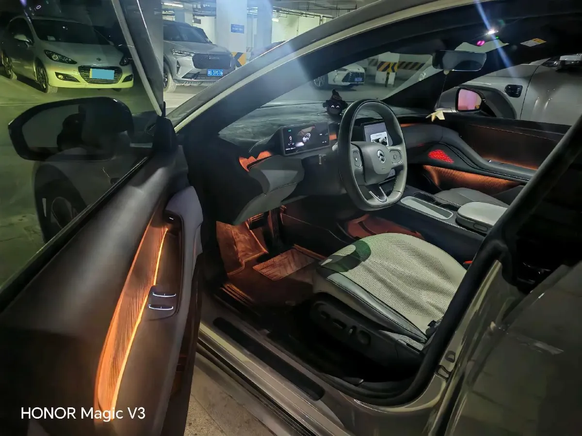 2024 NIO ET5T BEV 75KWH,autocango,china used car exporter,china ev exporter,chinese used car exporter,chinese used ev exporter