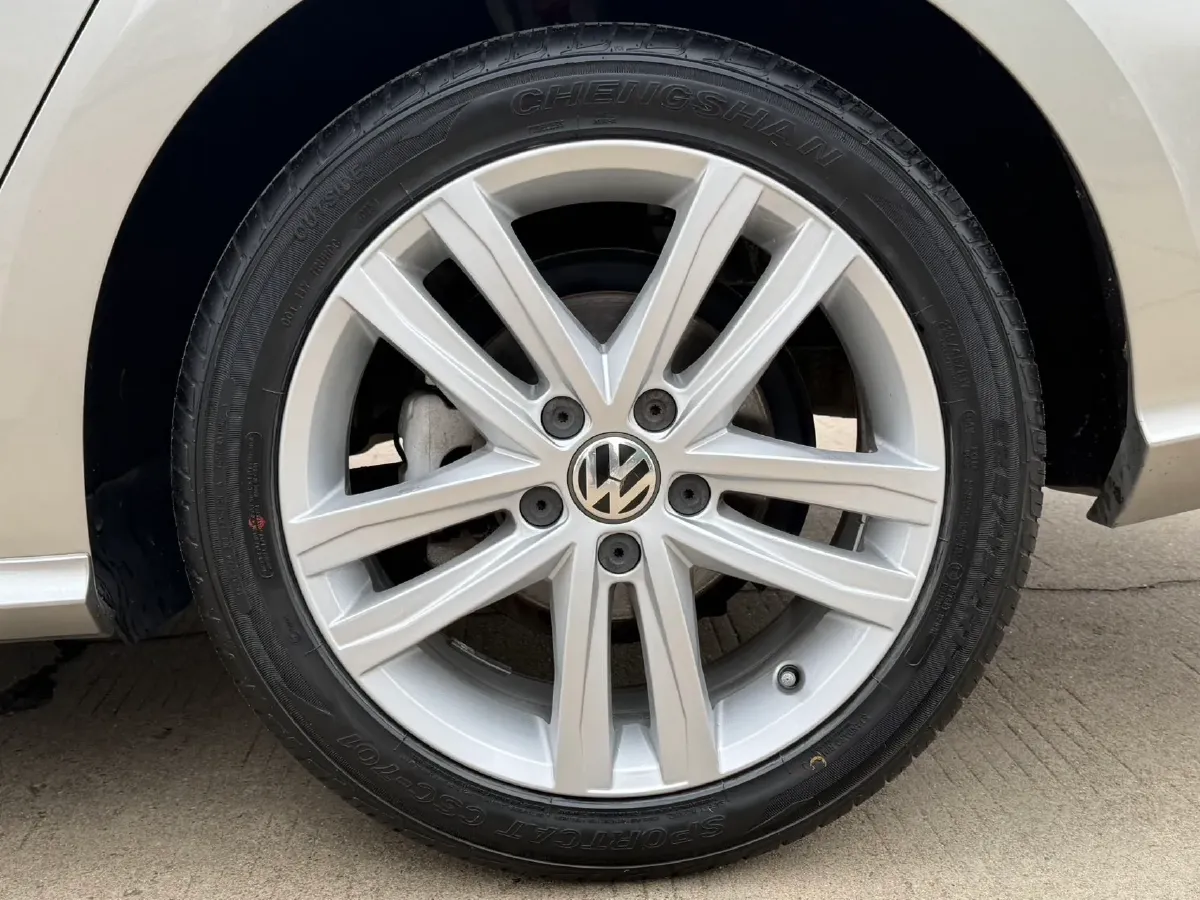 2018 JMC YuSheng S350 2.0T 141HP L4 6AT,autocango,china used car exporter,china ev exporter,chinese used car exporter,chinese used ev exporter