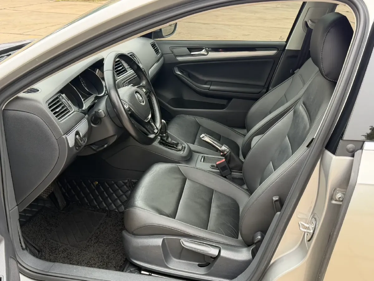 2018 JMC YuSheng S350 2.0T 141HP L4 6AT,autocango,china used car exporter,china ev exporter,chinese used car exporter,chinese used ev exporter