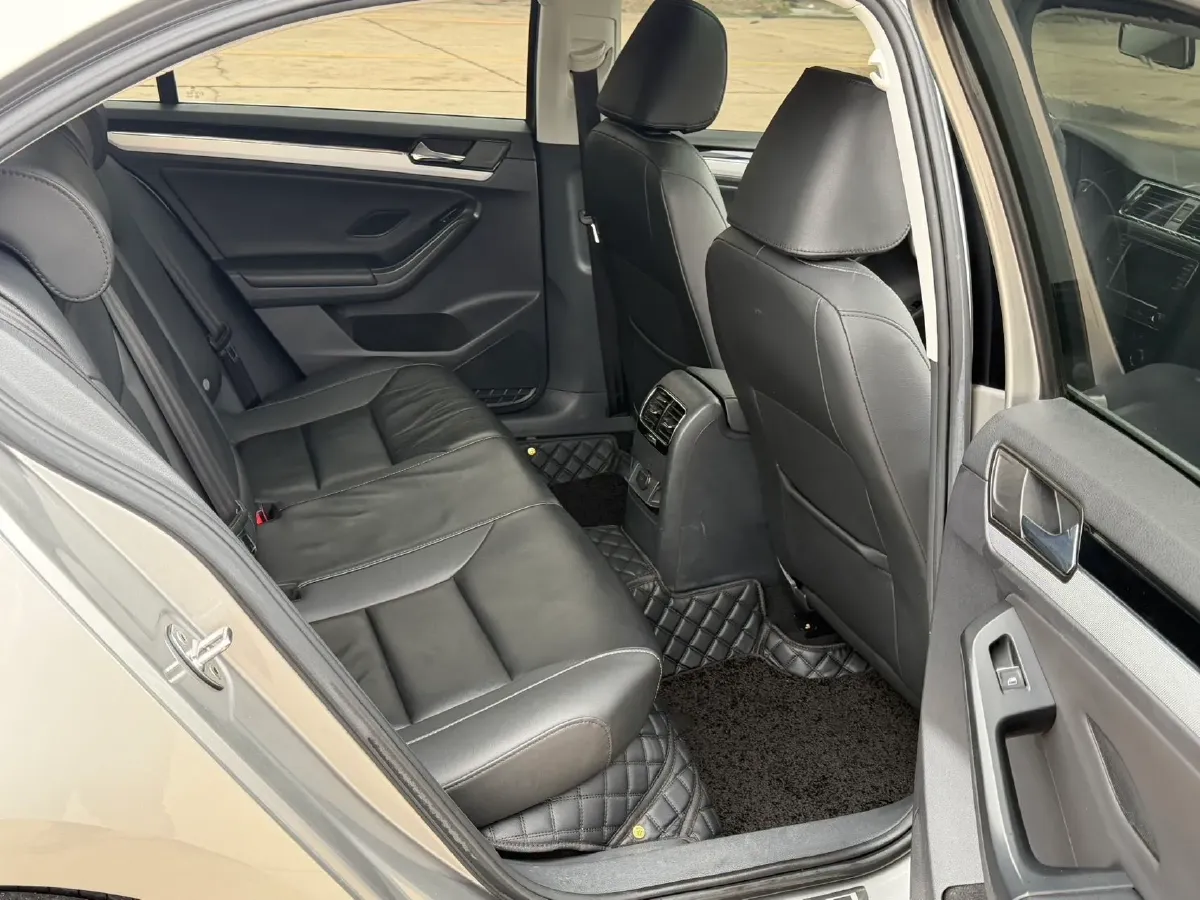 2018 JMC YuSheng S350 2.0T 141HP L4 6AT,autocango,china used car exporter,china ev exporter,chinese used car exporter,chinese used ev exporter