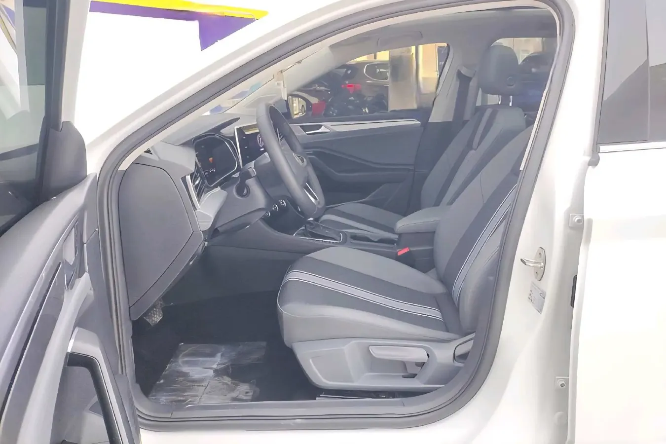 2023 Volkswagen Sagitar 1.5T 160HP L4 7DCT,autocango,china used car exporter,china ev exporter,chinese used car exporter,chinese used ev exporter