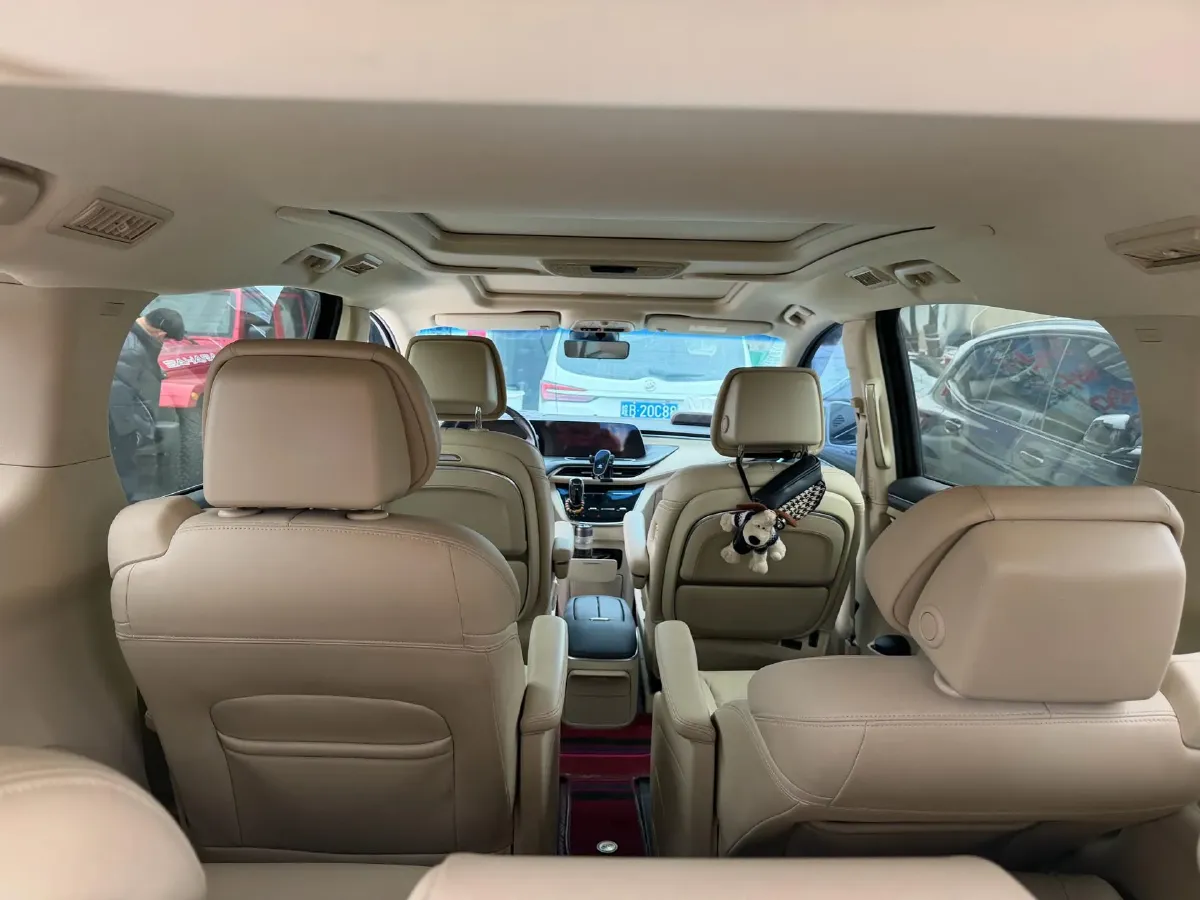 2023 Buick GL8 2.0T 237HP L4 9AT,autocango,china used car exporter,china ev exporter,chinese used car exporter,chinese used ev exporter