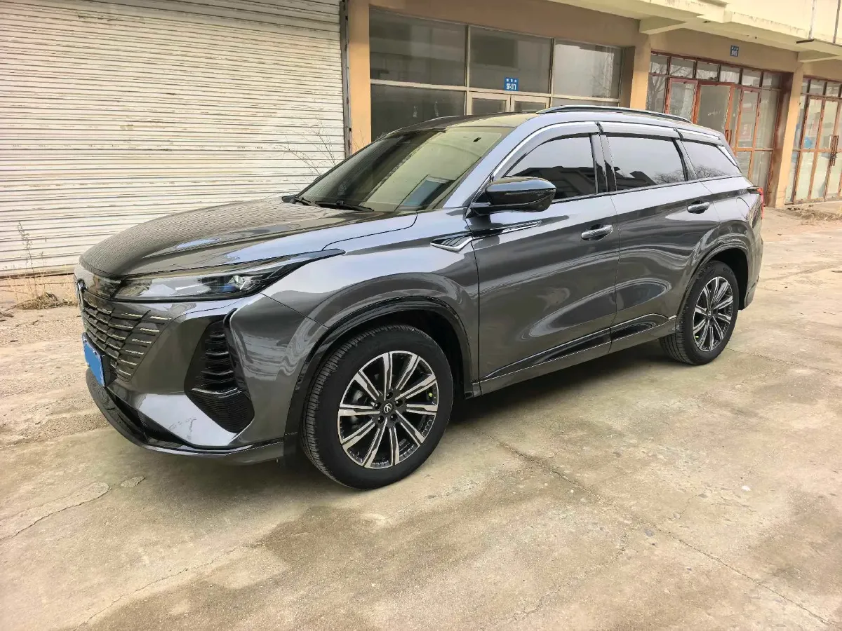 2024 ChangAn CS75 Plus 1.5T 188HP L4 8AT,autocango,china used car exporter,china ev exporter,chinese used car exporter,chinese used ev exporter