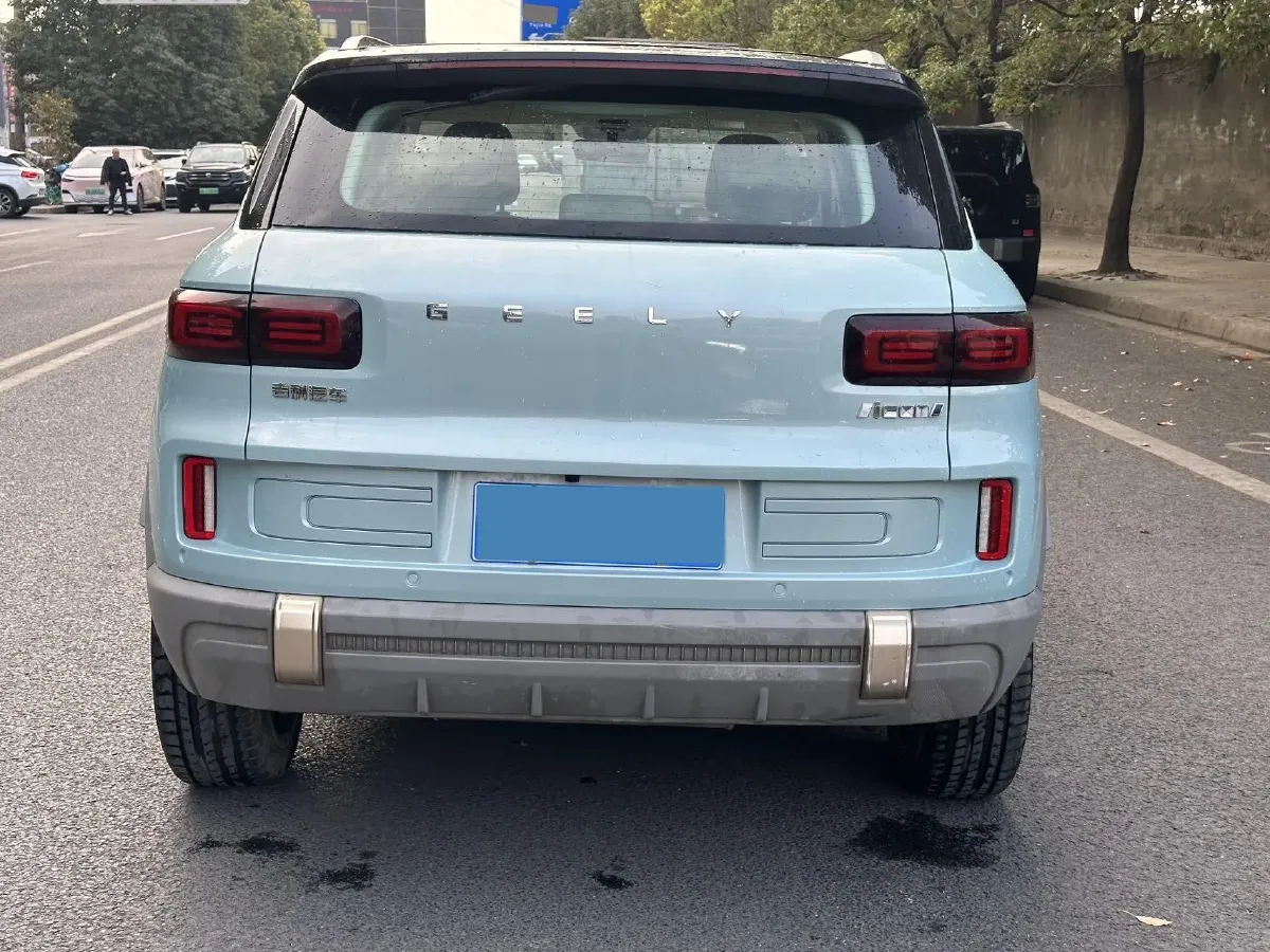 2023 Geely ICON 1.5T 181HP L4 7DCT,autocango,china used car exporter,china ev exporter,chinese used car exporter,chinese used ev exporter