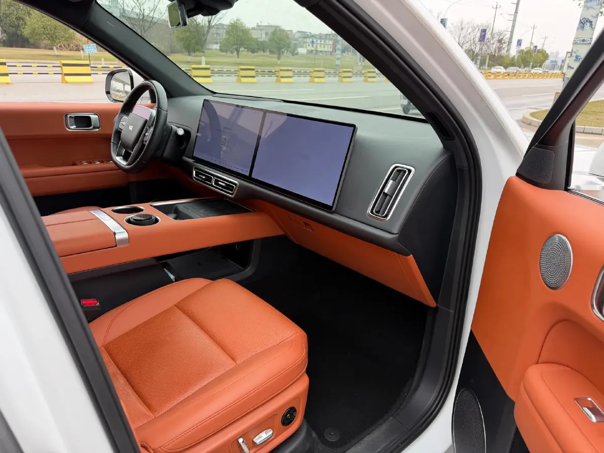 2024 Li L6 Range Extended 154HP L4 REEV 36.8KWH,autocango,china used car exporter,china ev exporter,chinese used car exporter,chinese used ev exporter