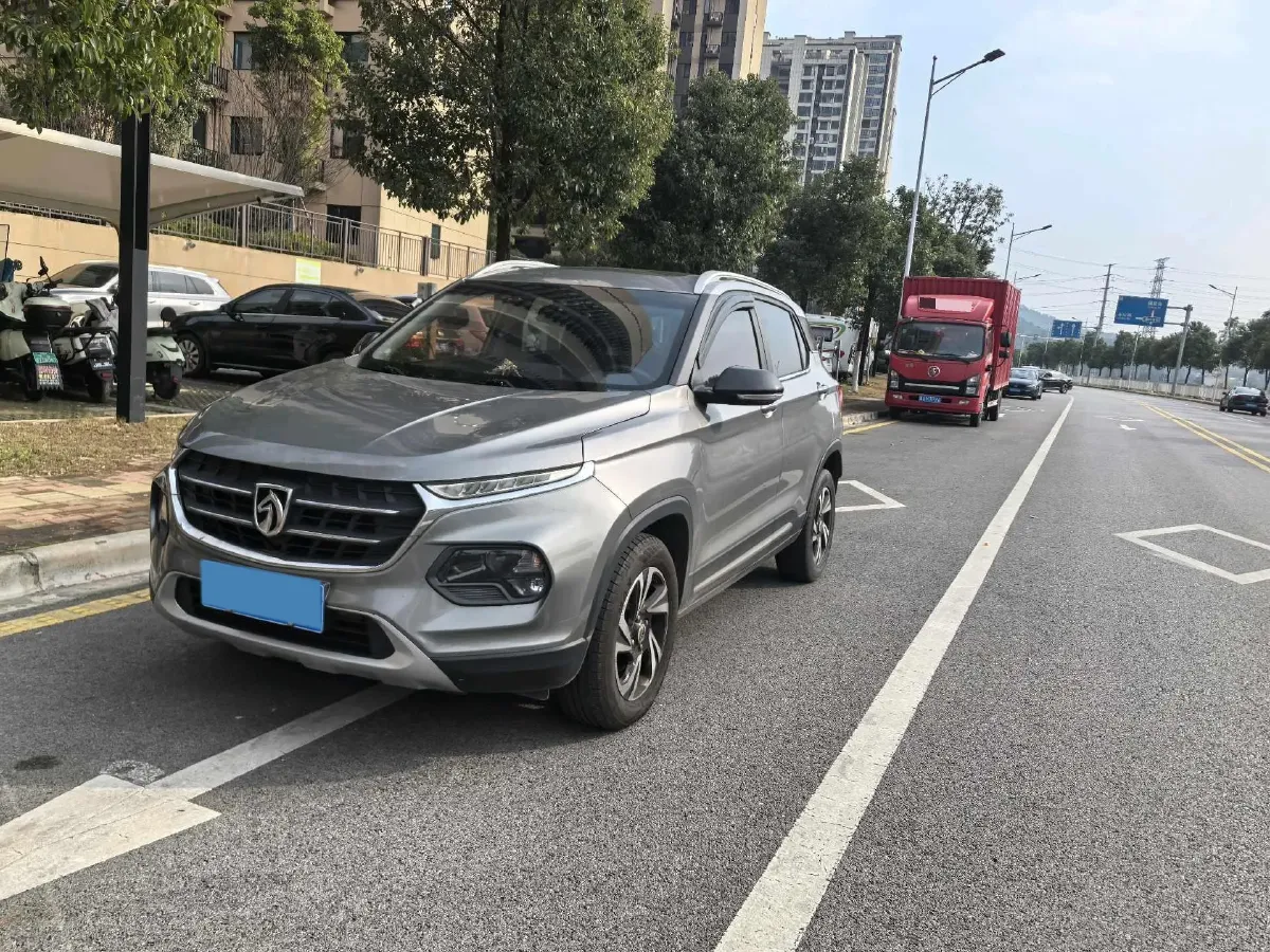 2017 HaiMa S5 Young Edition 1.6L 122HP L4 5MT,autocango,china used car exporter,china ev exporter,chinese used car exporter,chinese used ev exporter